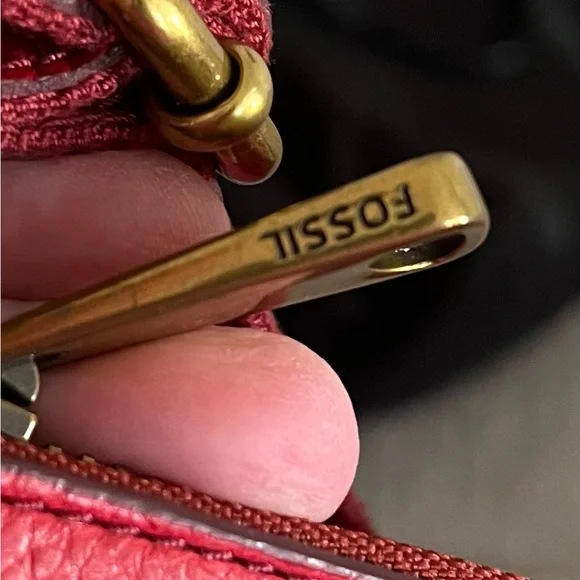 Fossil Coral Leather Crossbody Bag - Picture 6 of 15